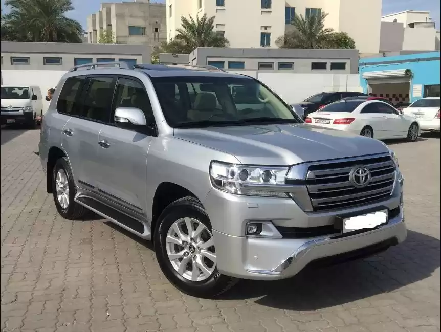 مستعملة Toyota Unspecified للبيع في الدوحة #6274 - 1  صورة 